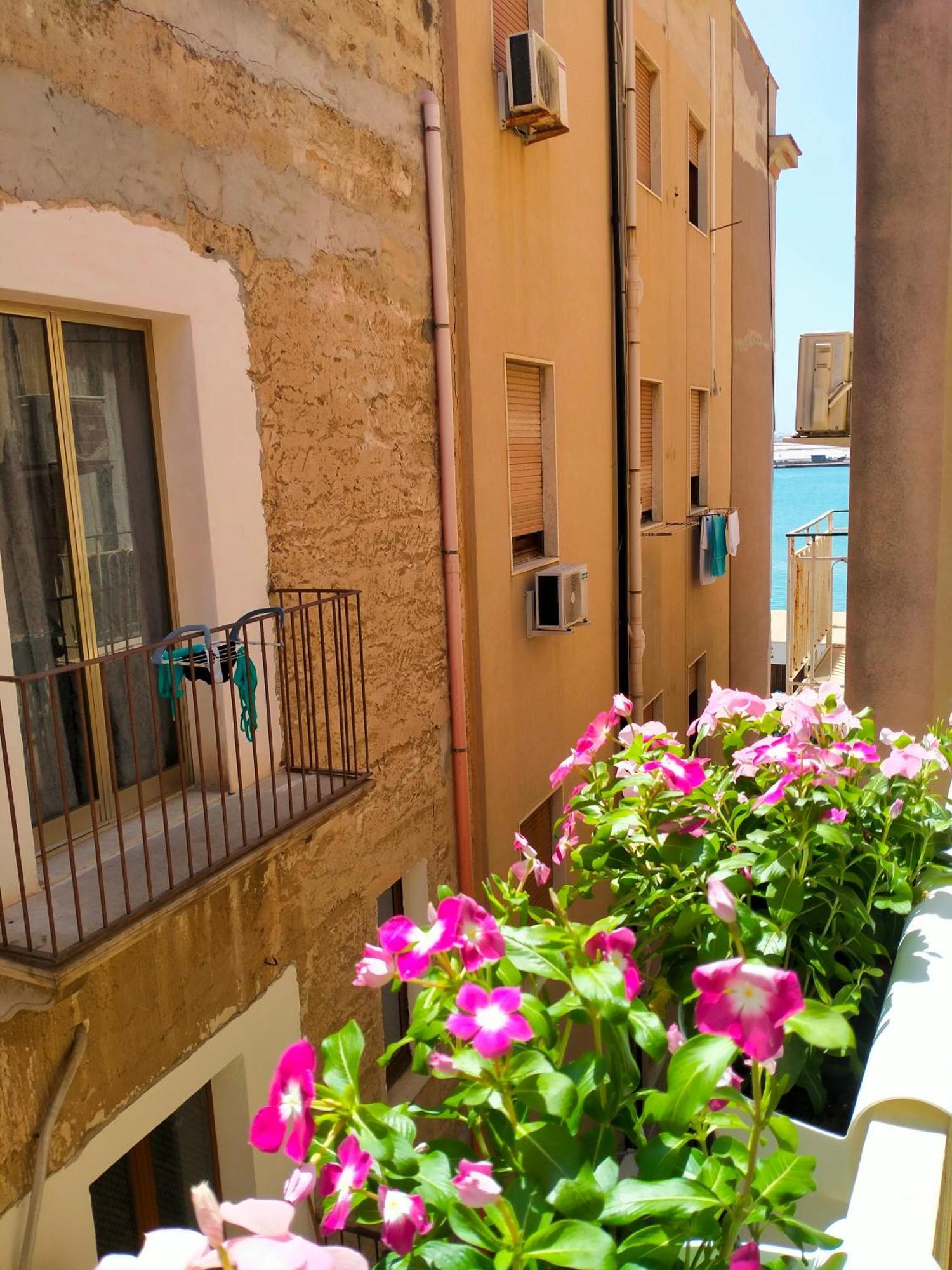 Apartmán A Casa Tutti Bene Trapani Exteriér fotografie