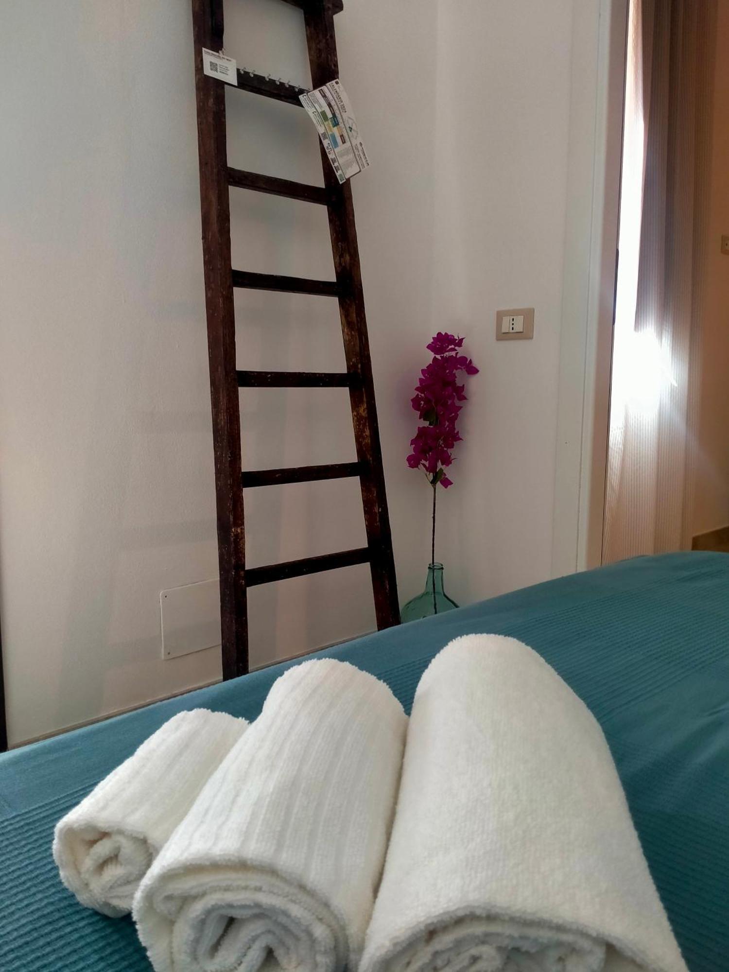 Apartmán A Casa Tutti Bene Trapani Exteriér fotografie